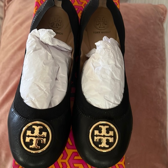 Tory Burch - Picture 1 of 4